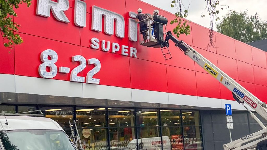 commercial sign installation service with permits